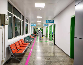 暖心升级！我院为候诊区座椅&ldquo;穿新衣、加软垫&rdquo;